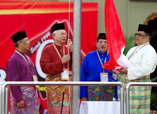 UMNO02_05122013_UMNO