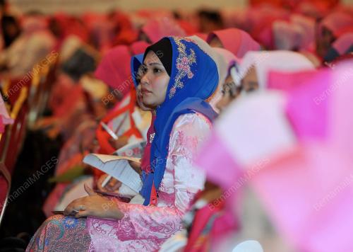 UMNO02_28112012_PUTERI_UMNO