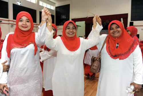 UMNO03_12102013_WANITA