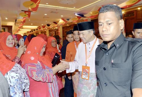 UMNO04_02122016_UMNO