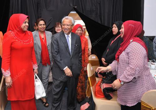 UMNO04_07122015_WANITA