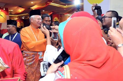 UMNO04_27112014_UMNO