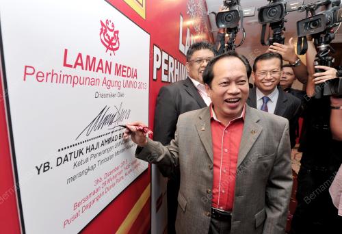 UMNO05_03122013_LAMAN_MEDIA