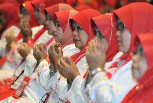 UMNO05_04122013_WANITA