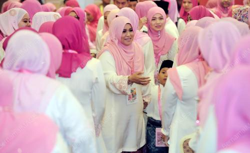 UMNO05_30112016_PUTERI