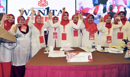 UMNO06_30112016_WANITA