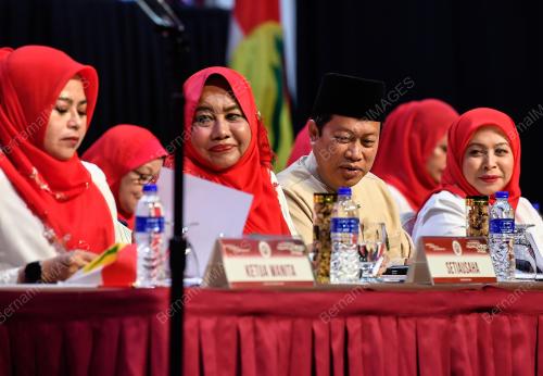 DATUK SERI AHMAD MASLAN