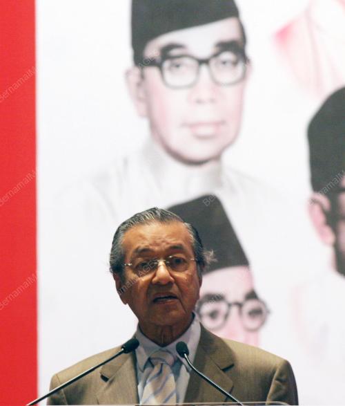TUN MAHATHIR MOHAMAD