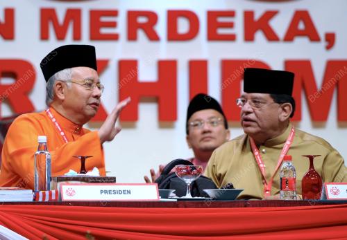 UMNO08_01122012_PM_MT