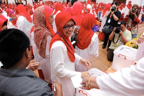 UMNO08_12102013_WANITA