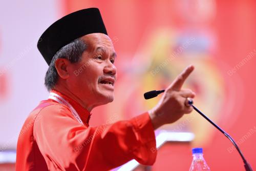 UMNO08_12122015_BAHAS