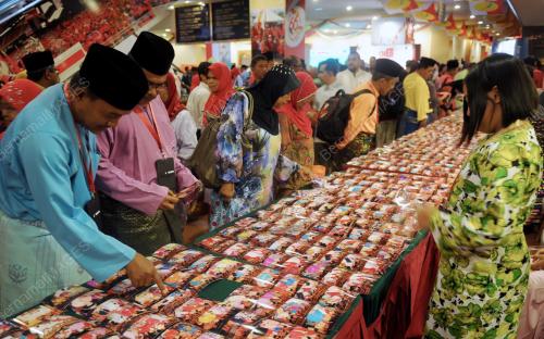 UMNO08_30112012_GAMBAR
