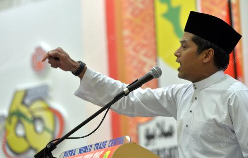 UMNO102_09122015_UMNO_kj5