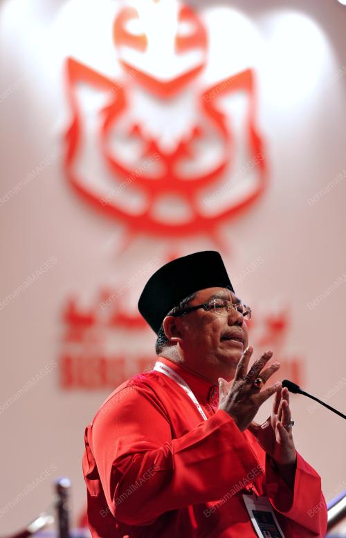 UMNO102_10122015_UMNO