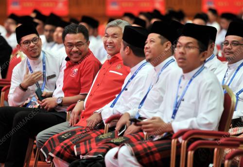 UMNO104_30112016_PEMUDA