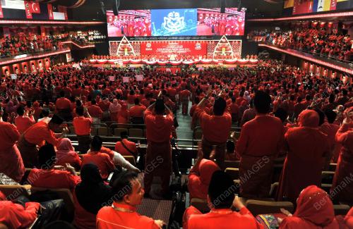 UMNO105_03122016_UMNO