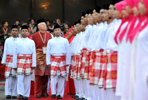 UMNO10_05122013_PM