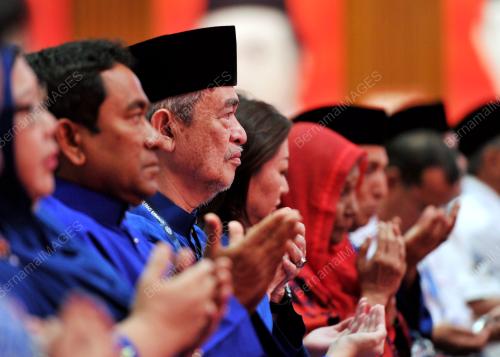 UMNO111_01122016_UMNO
