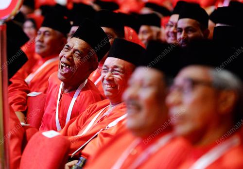 UMNO112_10122015_BAHAS