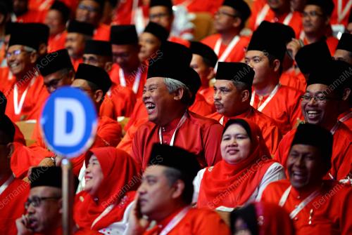 UMNO113_10122015_BAHAS