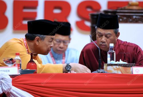 UMNO11_01122012_TPM_NAIB