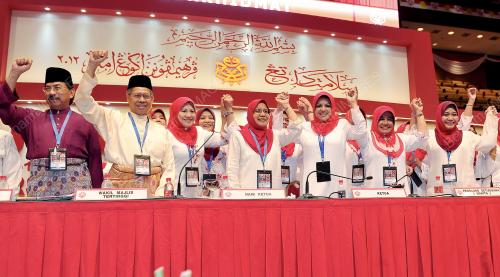 UMNO11_28112012_WANITA