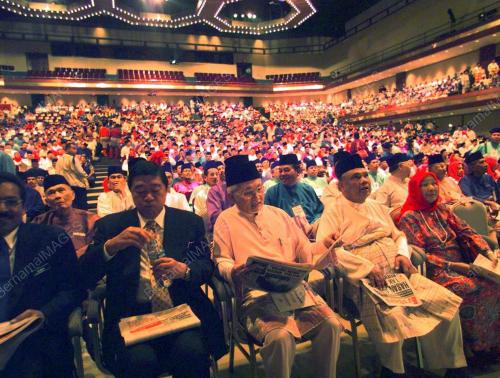 UMNO12-21_06_2001_UMNO_GA_27012016