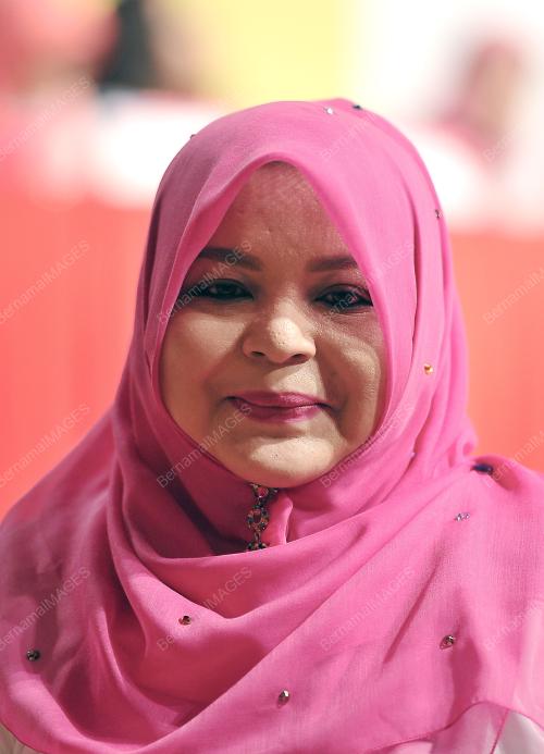 UMNO124_26112014_PUTERI