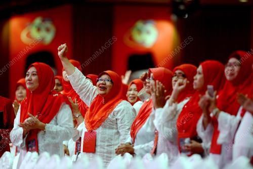 UMNO126_09122015_WANITA