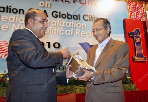TUN MAHATHIR MOHAMAD