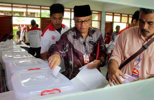 UMNO131_19102013_JERAI