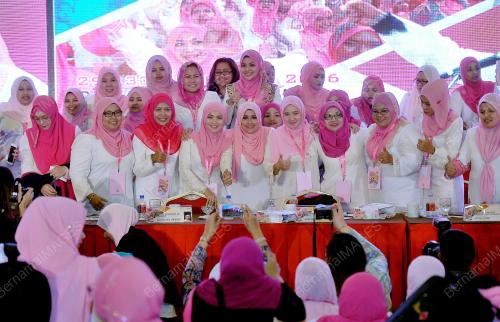 UMNO131_30112016_PUTERI