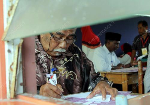 UMNO134_19102013_JERAI