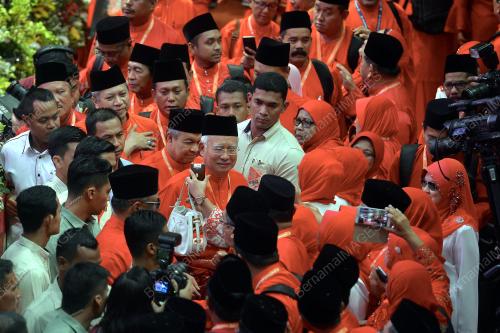 UMNO135_03122016_UMNO