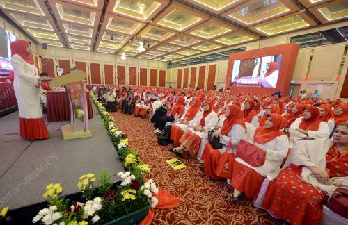 UMNO136_30112016_WANITA