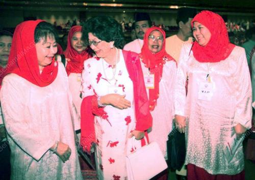 UMNO14-21_06_2001_UMNO_GA_27012016
