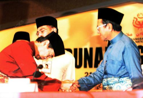 UMNO14-23_06_2001_CONGRAT_27012016