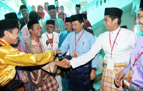 UMNO143_19102013_MB