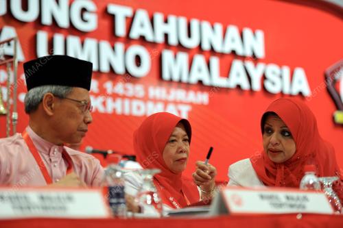 UMNO14_05122013_WANITA