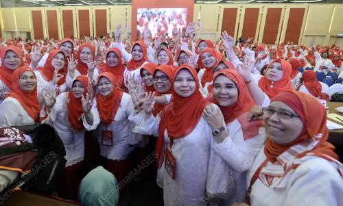 UMNO14_30112016_WANITA