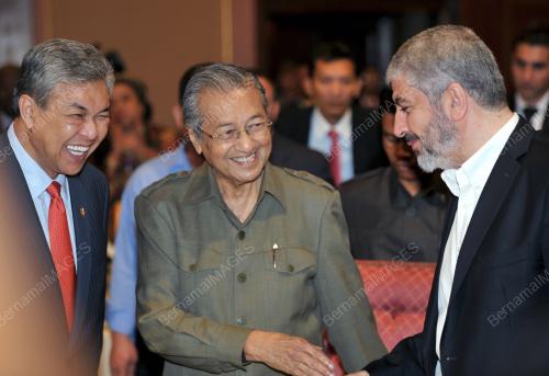 UMNO15_02122013_TUN_M