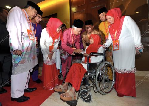 UMNO15_02122016_PM_SUMBANGAN