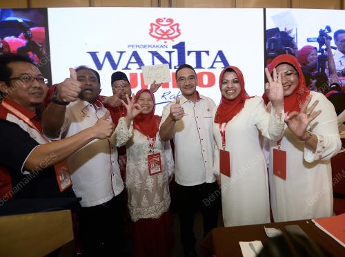 UMNO15_30112016_WANITA