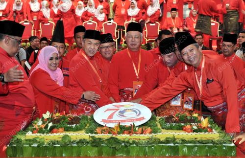 UMNO160_03122016_UMNO
