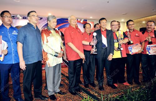 UMNO160_30112016_UMNO