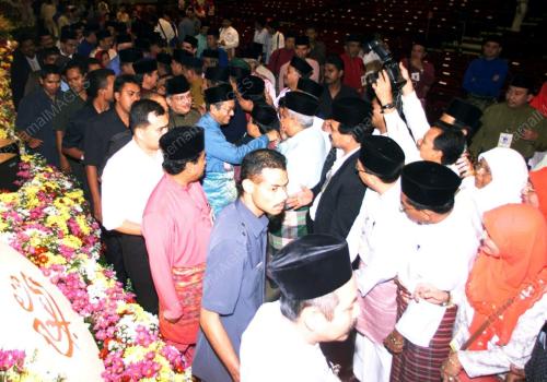 UMNO17-23_06_2001_FAREWELL_27012016