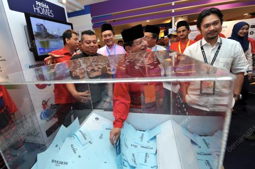 UMNO17_03122016_UMNO