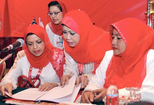 UMNO17_26112014_WANITA