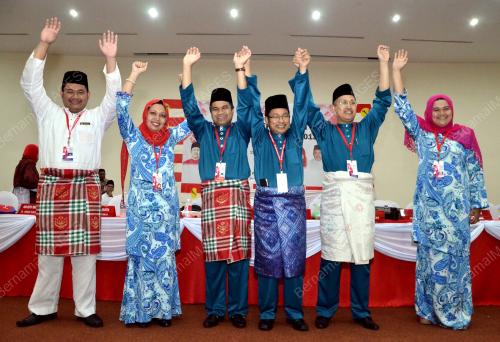 UMNO185_19102013_BARISAN_BAHAGI