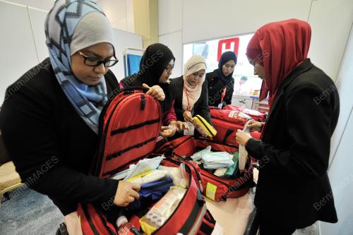 UMNO18_08122015_HOSPITAL